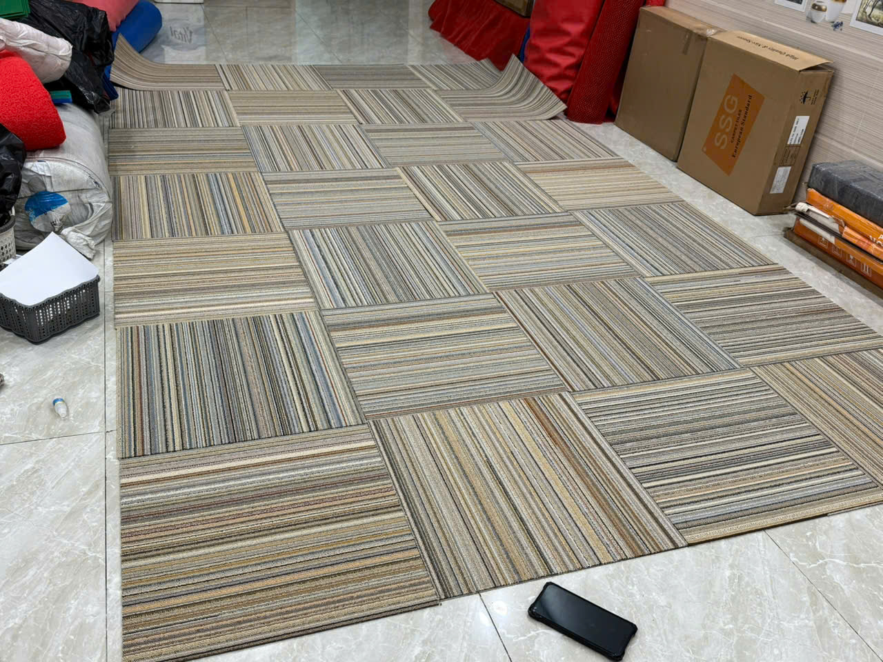 Thảm tấm 50X50 giá rẻ, bền đẹp và dễ lắp đặt thảm tấm 50X50 giá rẻ